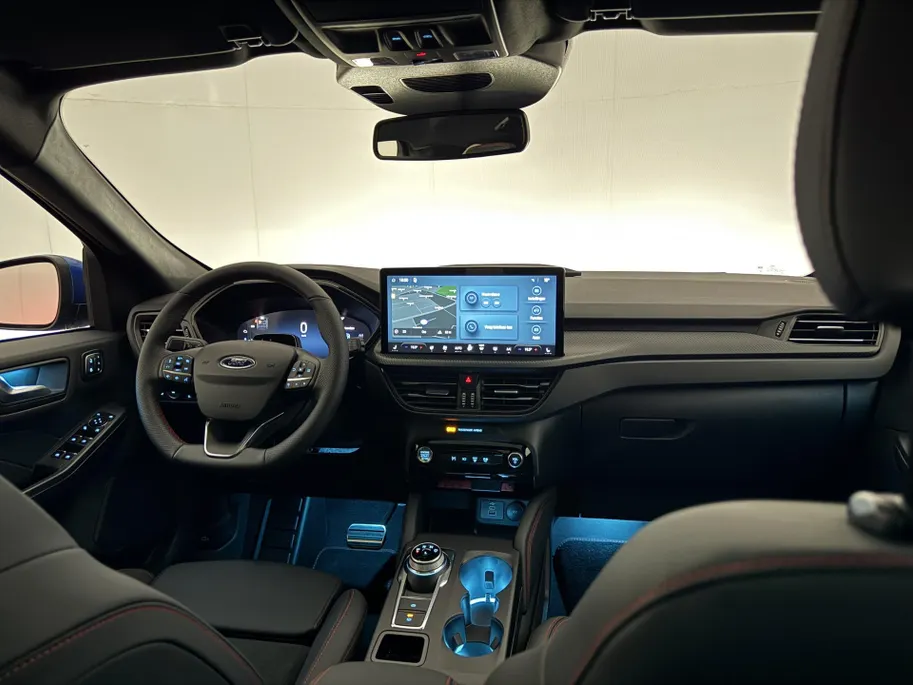 Ford Kuga 2.5 PHEV ST-Line X 243 PK | DIRECT LEVERBAAR |  Verlengde Garantie 2 + 6 jaar | Panoramadak | Elek. Trekhaak | 19' Wielen | Matrix LED Koplampen |