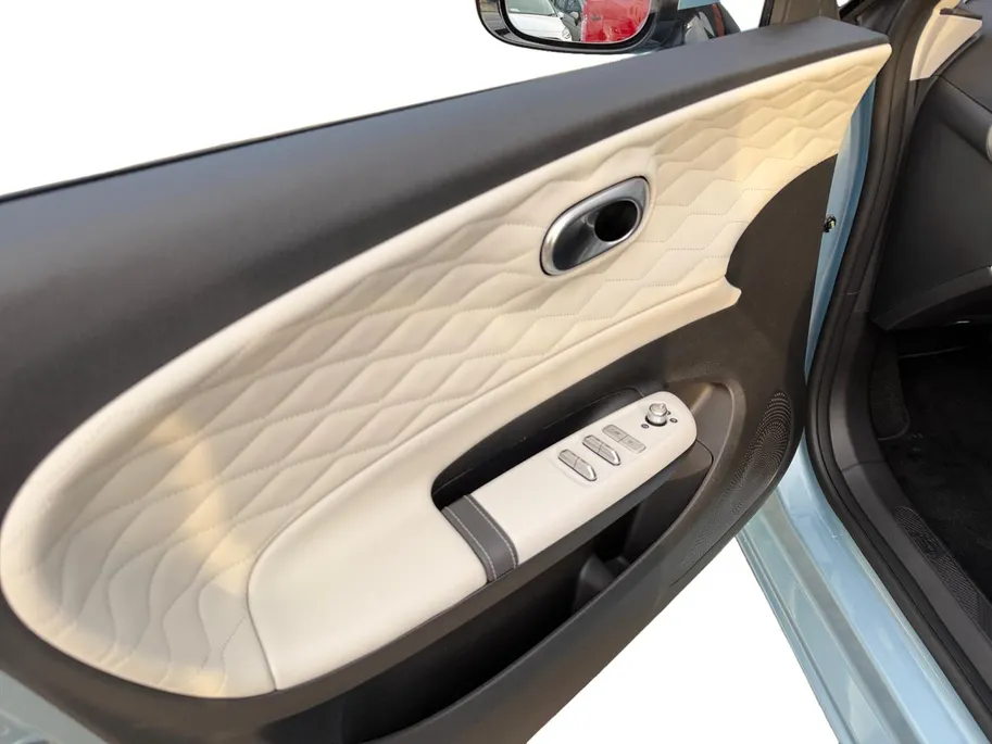 Dongfeng Box Launch Edition 42 kWh | Full Option | 360 Camera | Stoelverwarming & Stoelventilatie | Apple Carplay & Android Auto | Leder | 17'' LMV |