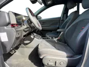 Hyundai Kona 1.6 GDI HEV N Line | Demo | Zeer compleet | Two-tone | Elektrische achterklep | Stoeverwarming & koeling | Stuurverwarming | 360 graden camera |
