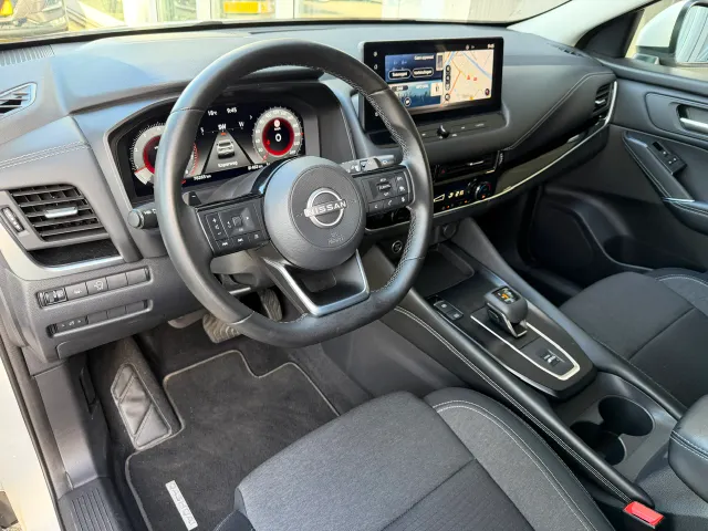 Nissan QASHQAI 1.3 Mild-Hybrid 158pk Xtronic N-Connecta | Panoramadak | Navigatie | 360-Camera | App Connect | Blind Spot | Keyless | All Season