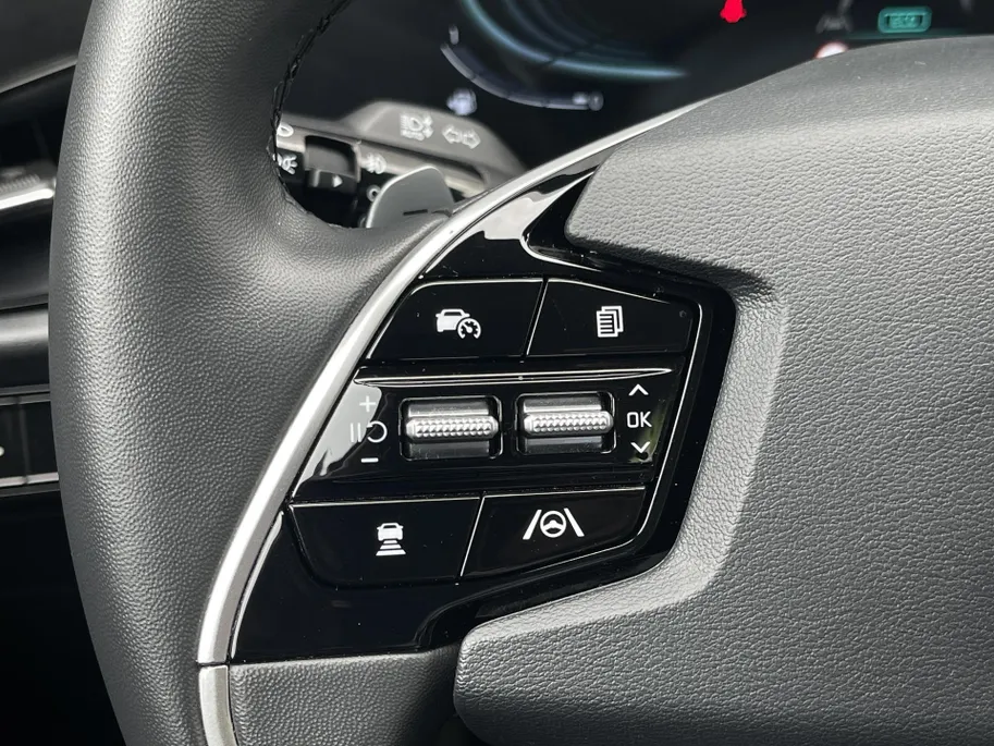 Kia Niro 1.6 GDi Hybrid ComfortLine | Camera | Navi | Apple Carplay | Android Auto | Lichtmetalen Velgen |