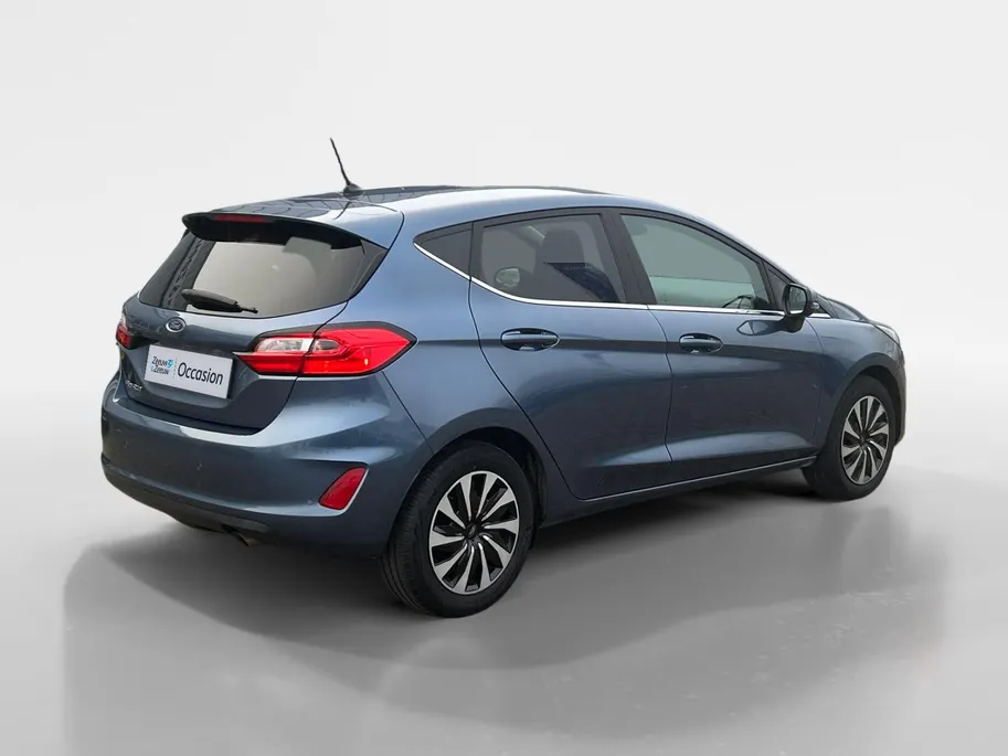 Ford Fiesta 1.0 EcoBoost Titanium 125pk | Stoel- stuur en voorruitverwarming | Navigatie via Apple Carplay & Android auto | Parkeer sensoren