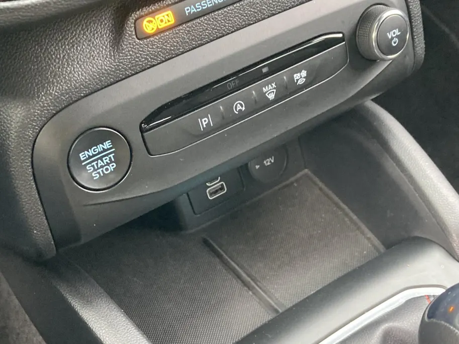 Ford Focus 1.0 EcoBoost Hybrid 125 pk ST Line Wagon Navigatie SYNC4 - Apple Carlay Android Auto - Winter Pack