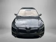Škoda Octavia Combi 1.4 TSI 245pk DSG RS iV PHEV Business · Panoramadak · Camera · Wegklapbare Trekhaak · Stoelverwarming voor+achter · 19'' Inch ·