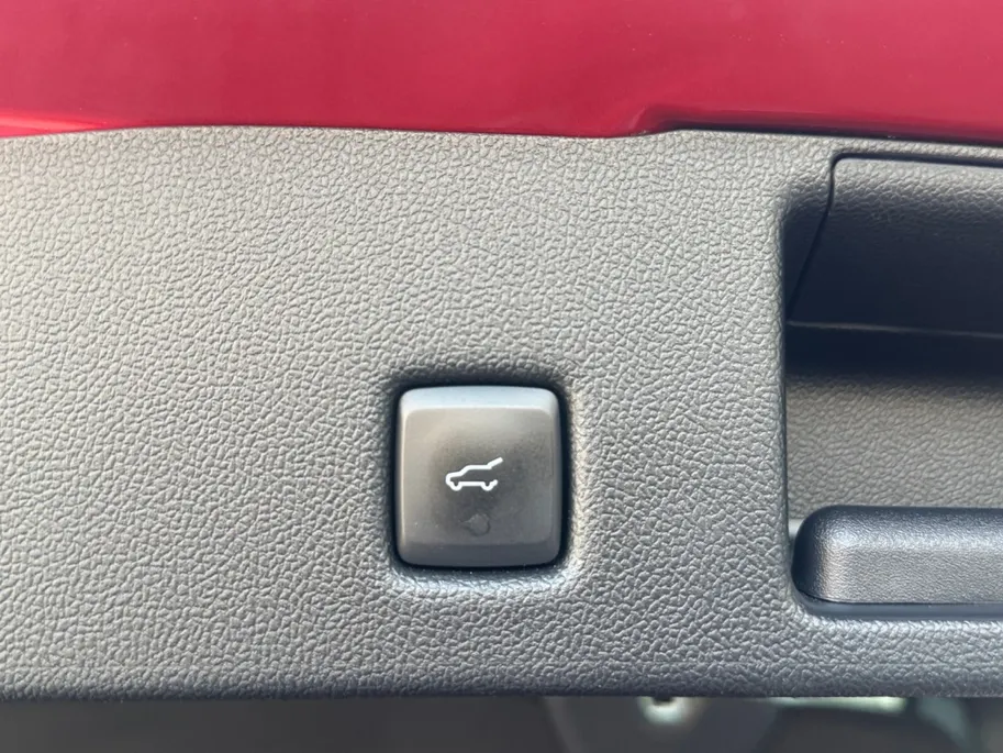 Ford Kuga Ford Kuga 2.5 PHEV Titanium stoel/stuurverwarming | panoramadak
