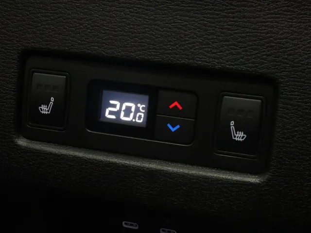 Mitsubishi Outlander 2.4 PHEV Instyle Trekhaak | Panodak | Adaptive Cruise | All Seas