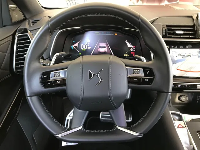 DS 7 1.6 PHEV 300 4x4 Pallas