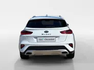 Kia XCeed 1.0 T-GDi DynamicPlusLine | Stoel- en stuurverwarming | Keyless entry/start | Achteruitrijcamera | Parkeersensoren achter | Apple/Android Carplay | Cruise control | Climate control | Navi