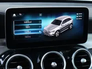 Mercedes-Benz GLC 300e 4MATIC Business Solution AMG l Keyless l Achteruitrij camera l Stoelverwarming