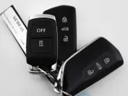 Volkswagen Tiguan 1.5eTSI/150PK R-Line Blackstyle DSG · Panoramadak · Trekhaak · Apple/Android Car Play · Camera · Garantie t/m 30-09-2030 of 100000km.