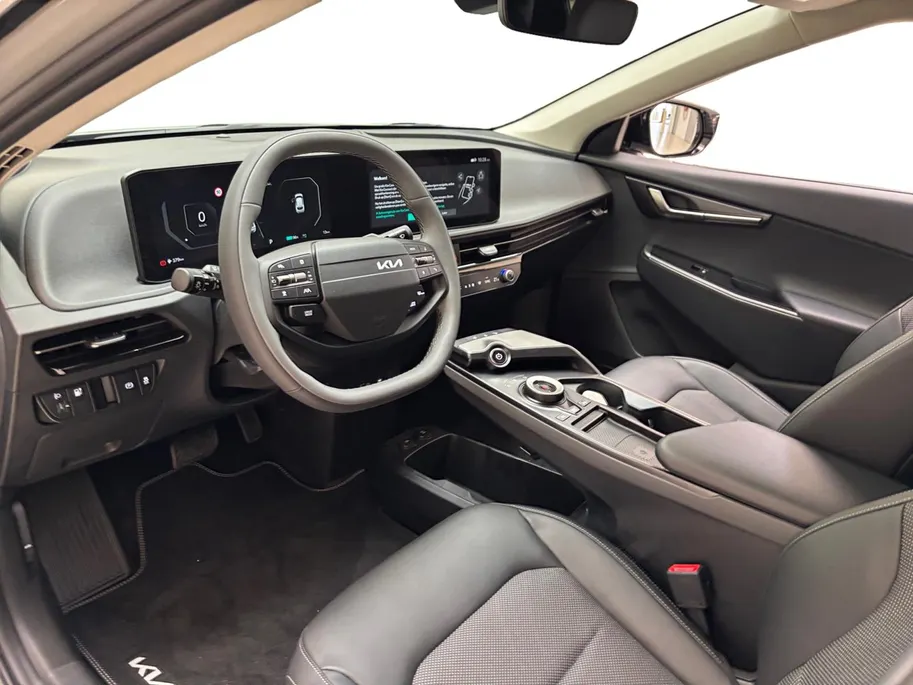 Kia EV6 Light Edition 63 kWh Navigatie | Stoel + stuurverwarming | Achteruitrijcamera | Climate control |