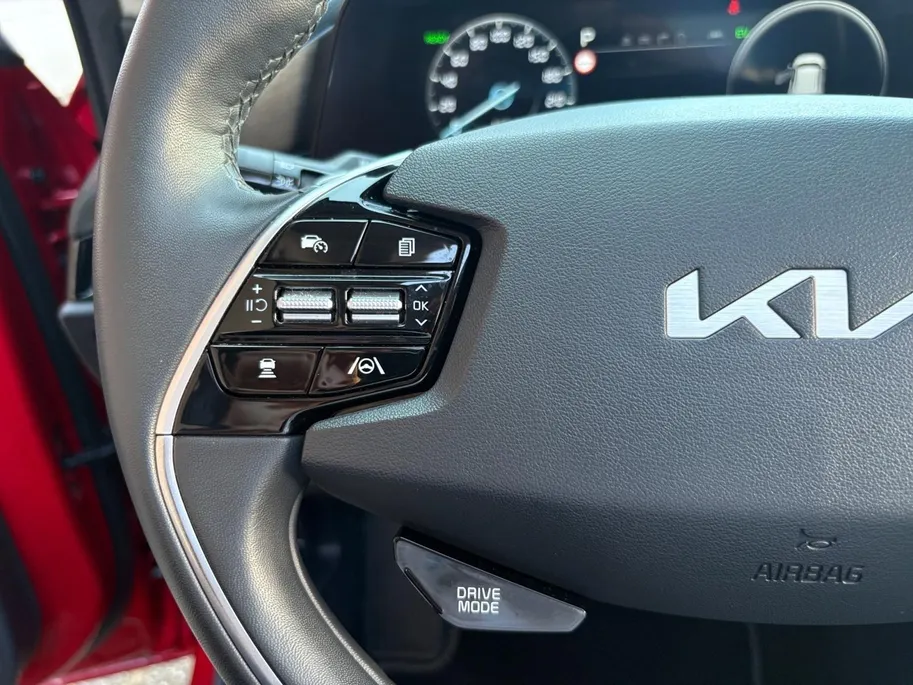 Kia Niro 1.6 GDi Hybrid DynamicPlusLine | Trekhaak | Schuifdak | Stoel en stuurverwarming | Dodehoekdetectie | Camera | verbruik 1 op 20!