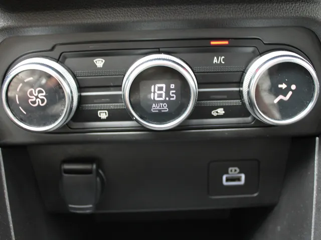 Dacia Sandero Stepway 1.0 TCe 90 ( automaat ) Extreme | automaat  lichtmetalen velgen | climate control | navigatie