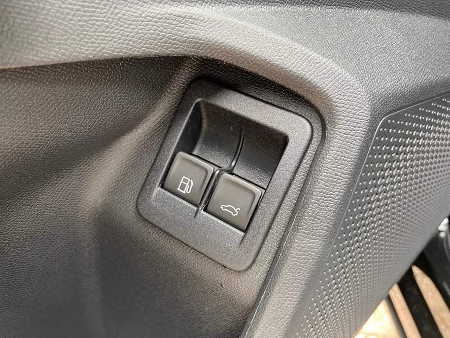 CUPRA Formentor 1.5 TSI e-Hybrid Business *NIEUW*Navi+Camera*Schuif/kanteldak*Adapt Cruise Control*Winter Pack*Trekhaak*Elekt.achterklep*Vol opties!