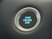 Renault Captur 1.6 E-Tech PHEV 160 Intens | Groot Scherm + Navigatie | Parkeercamera | Cruise Control