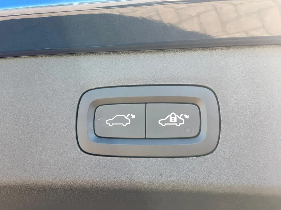 Lynk & Co 01 1.5 *Automaat*Navi+360Camera*Schuif/Kanteldak*Infinity Soundsystem*20'LM.Velgen*Stoelverwarming*Adapt. Cruise Control*VOL OPTIES! NIEUW!