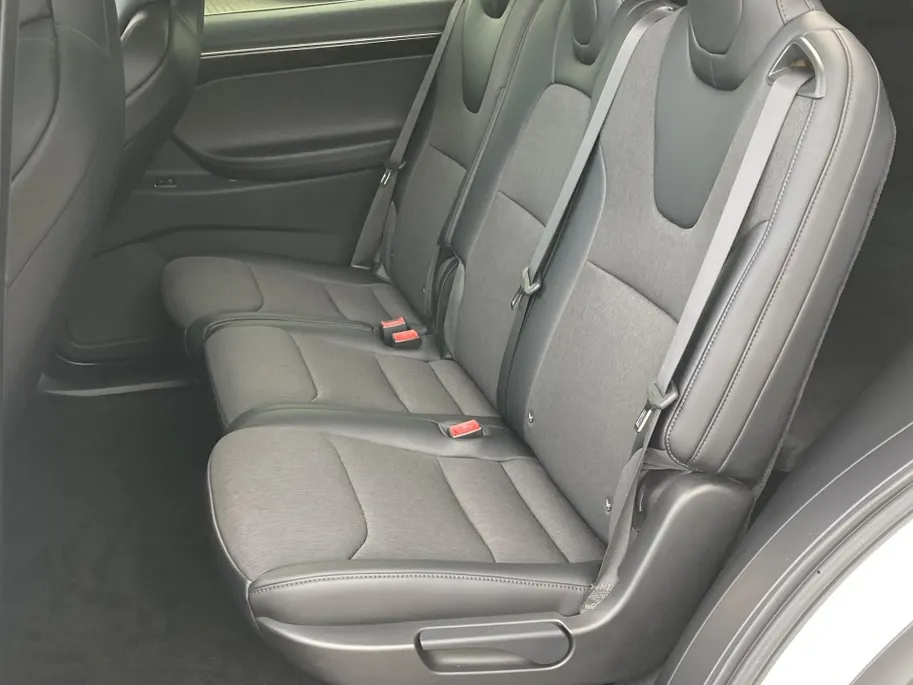 Tesla Model X 75D Base 5-persoons