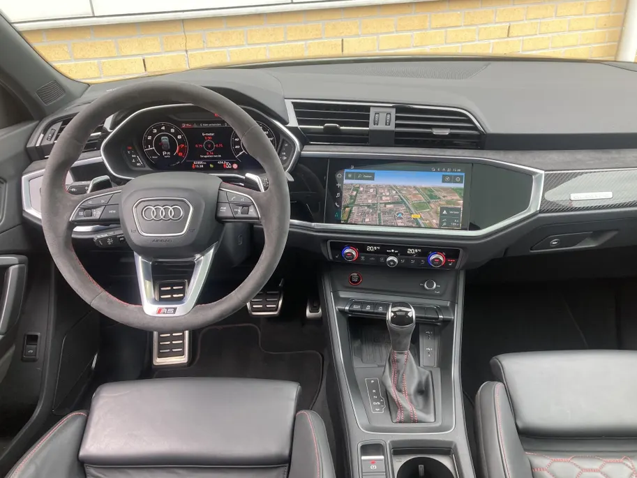 Audi RSQ3 Sportback RSQ3 2.5 TFSI Quattro 400 pk Individual Green Audi Drive Select - Panoramadak - B&O Premium Audio  Elektrisch wegklapbare trekhaak