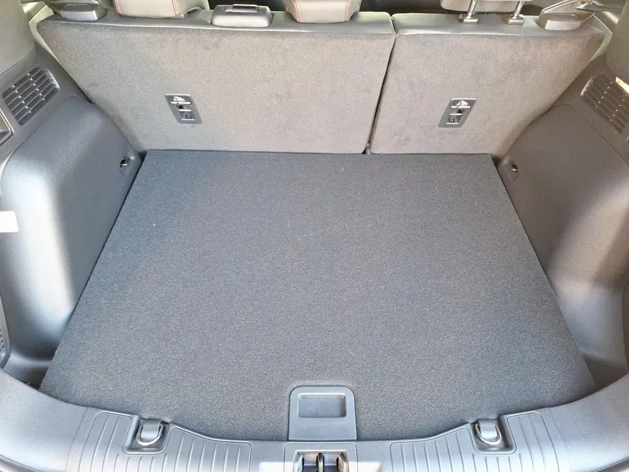 Ford Kuga 2.5 PHEV ST-Line X | Black Pack | Winterpack | 2+6 jaar garantie | Matrix Ledkoplampen | El. Trekhaak | 360Camera | Adaptive Cruisecontrol | Dodehoekdetectie | 20' Lichtmetaal | Draadloze Apple Carplay&Android Auto | B&O Audio | El. Vert. bestuurderstoel 