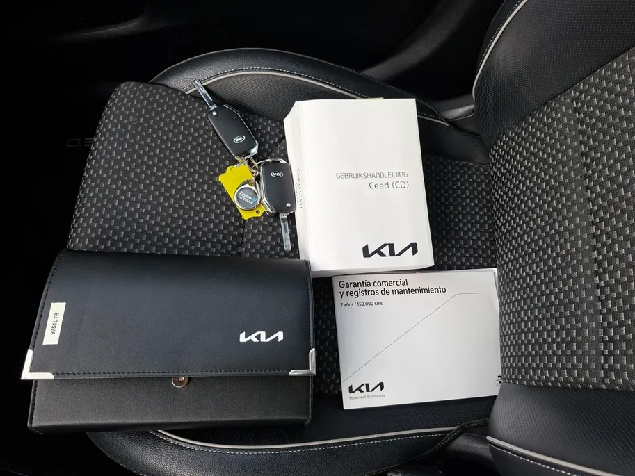 Kia Ceed Sportswagon 1.0 T-GDi DynamicPlusLine | Dealeronderhouden | Navigatie | Achteruit rij camera | Half - leer