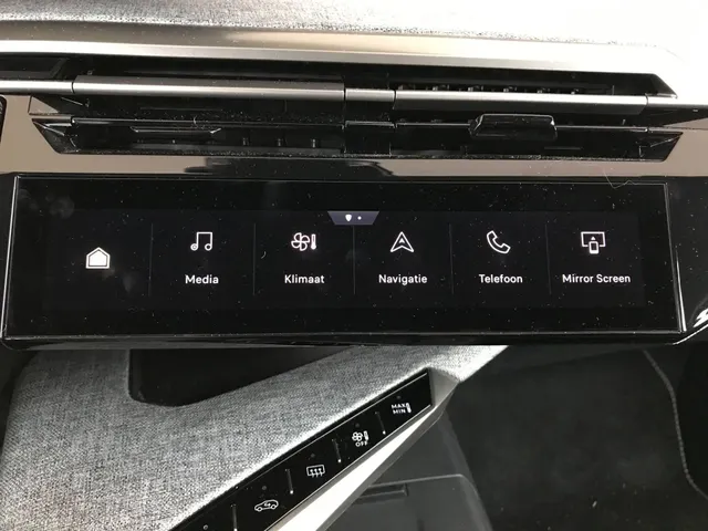 Peugeot 5008 Hybrid 145 GT Automaat