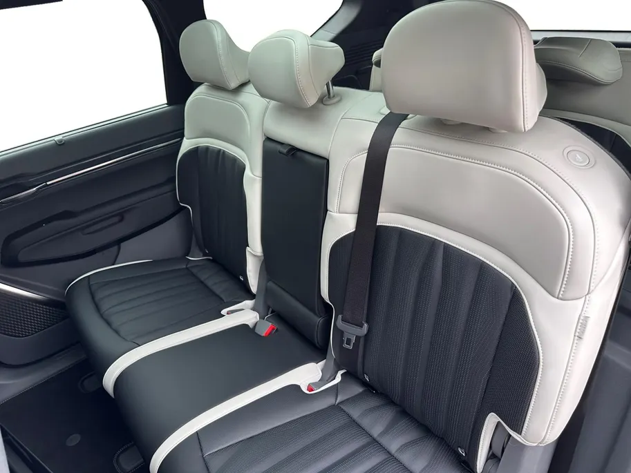 Kia EV9 GT-Line AWD 99.8 kWh Nu te bestellen | nu met €3.000,- inruilpremie! | 2,99% rente | GT-Line Vegan lederen stoelbekleding