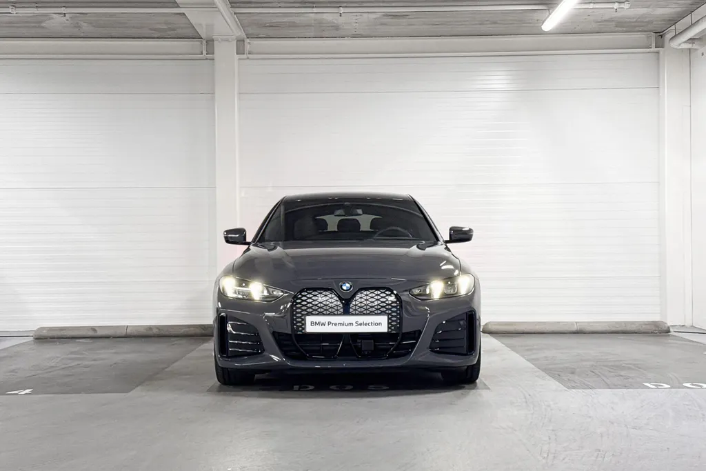 BMW i4 xDrive40