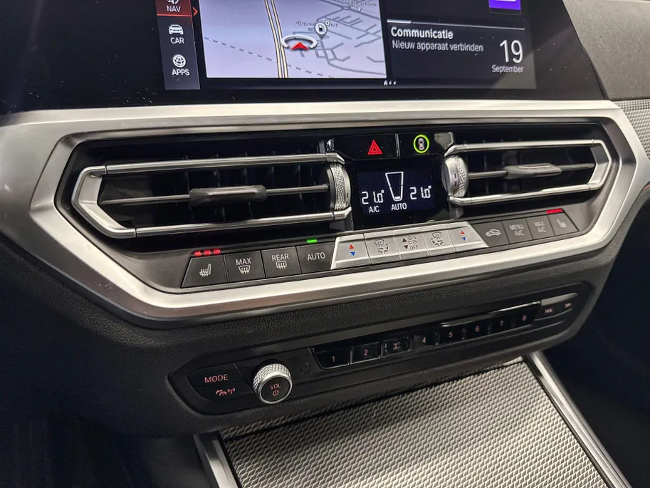 BMW 3 Serie Touring 320i High Executive Edition Model M Sport