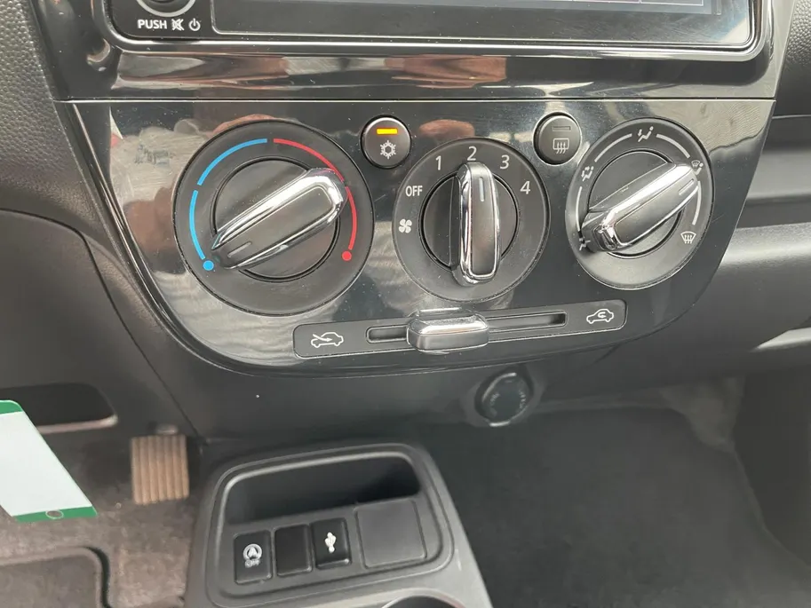 Mitsubishi Space Star 1.2 Connect+ | Carplay/Android auto | Airco | Elektrische ramen | 4 seizoen banden | 1ste eigenaar |