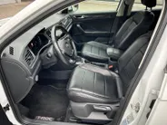 Volkswagen T-Roc 1.5 TSI ZEER COMPLEET, O.A. LEDER, OPEN PANORAMADAK, A-CAMARA ETC! NU PREMIUMPAKKER GRATIS INCL. 12 MAANDEN GARANTIE!!