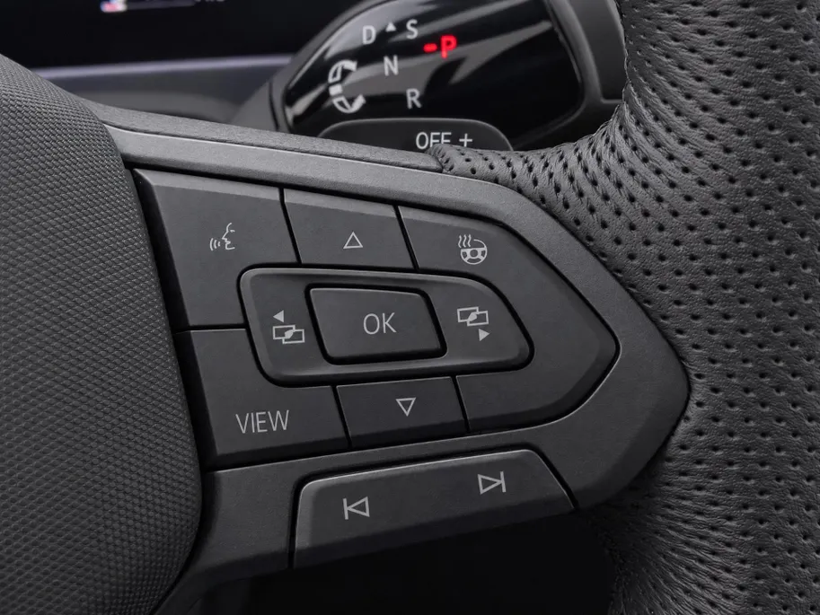 Volkswagen Passat Variant 1.5eTSI 272PK R-Line Black Style · Panoramadak · Leder · Trekhaak · 360°Camera · Hemelbekleding velours · Garantie t/m 08-12-2030 of 100000km