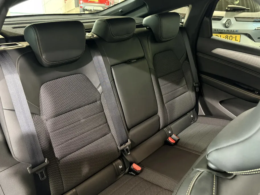 Renault Arkana 145PK E-Tech Full Hybrid Techno Automaat | 1e eigenaar | Navi | Climate Control | Apple CarPlay/Android Auto | Camera | Parkeersensoren | Adaptive Cruise Control | Licht & Regen Sensor | Digital Cockpit |