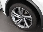 Volkswagen Tiguan Allspace 1.5 TSI DSG-7 R-Line Business 7p. 7-persoons / Stoel + Stuurverwarming / Camera / Elektr. klep /