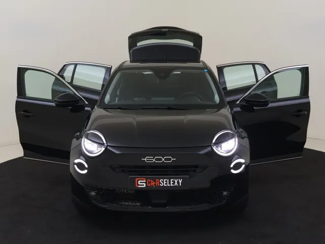 Fiat 600 1.2 Hybrid Urban