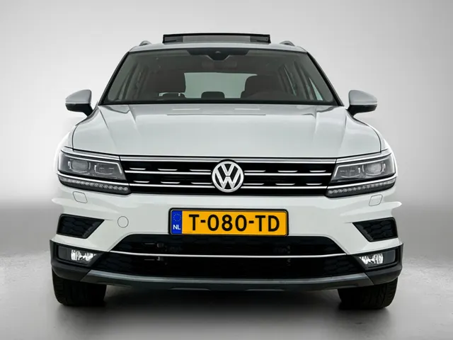Volkswagen Tiguan 2.0 TSI 4Motion Highline Business R | PANORAMA | HEAD UP | ADAPTIVE | ELEKTR. A-KLEP | STOELVERW. | NAVI |