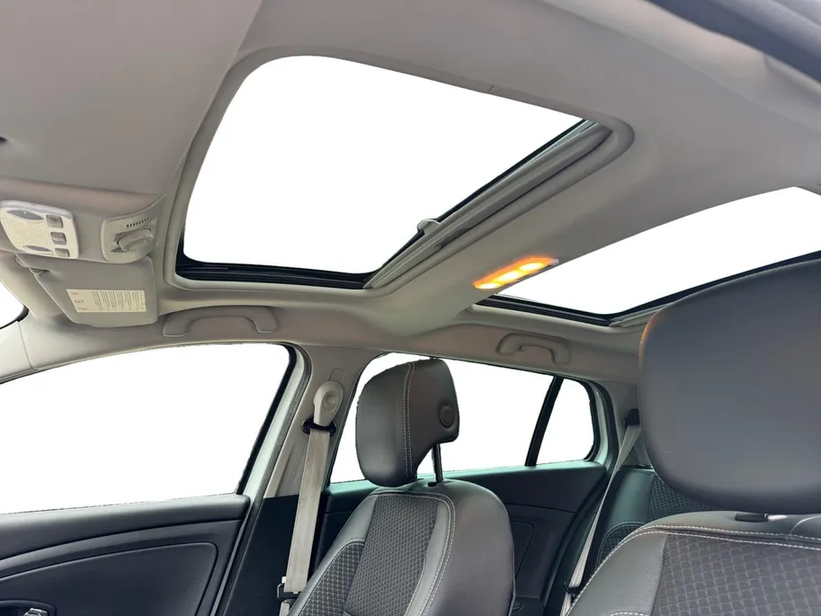 Renault Mégane Estate 1.2 TCe Bose | Automaat | Panoramadak | Trekhaak | Bose Sound | Half Leder bekleding | 12 maanden garantie! |