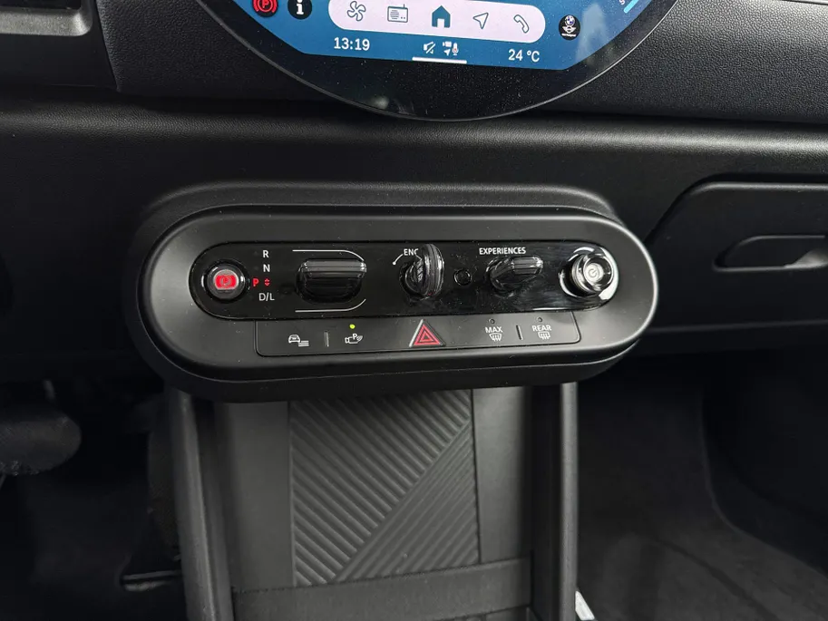 MINI Cooper 5-deurs Cooper C Essential