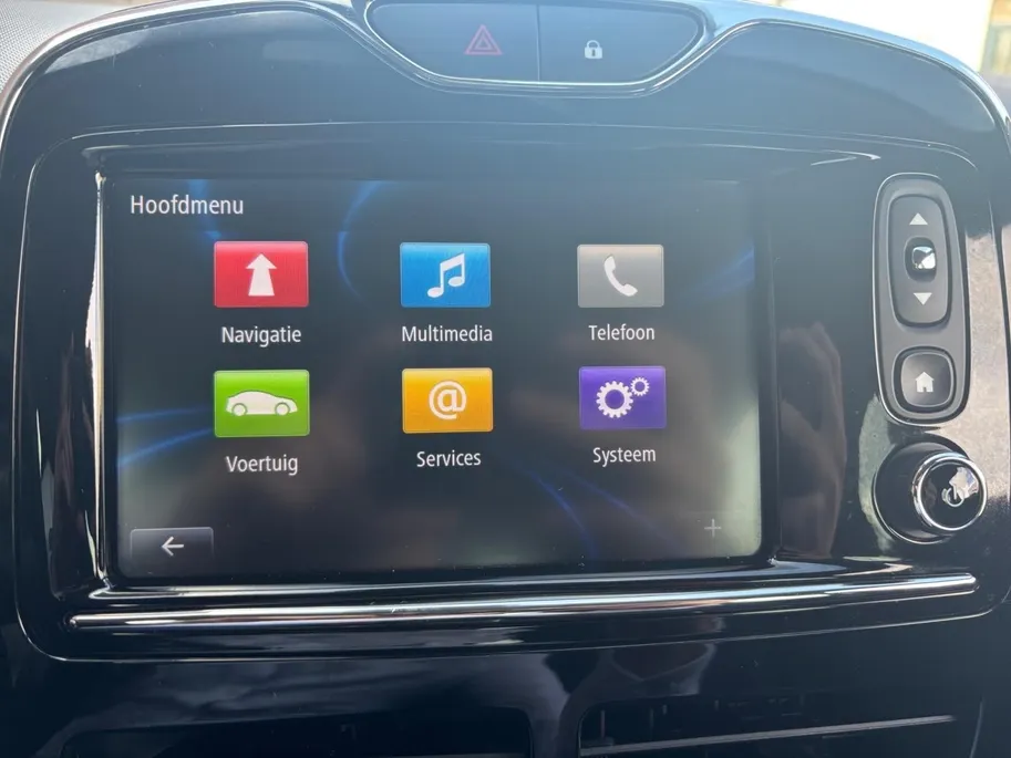 Renault ZOE R110 Iconic 41 kWh | Koop accu | Achteruitrijcamera | Stoelverwarming | Bluetooth