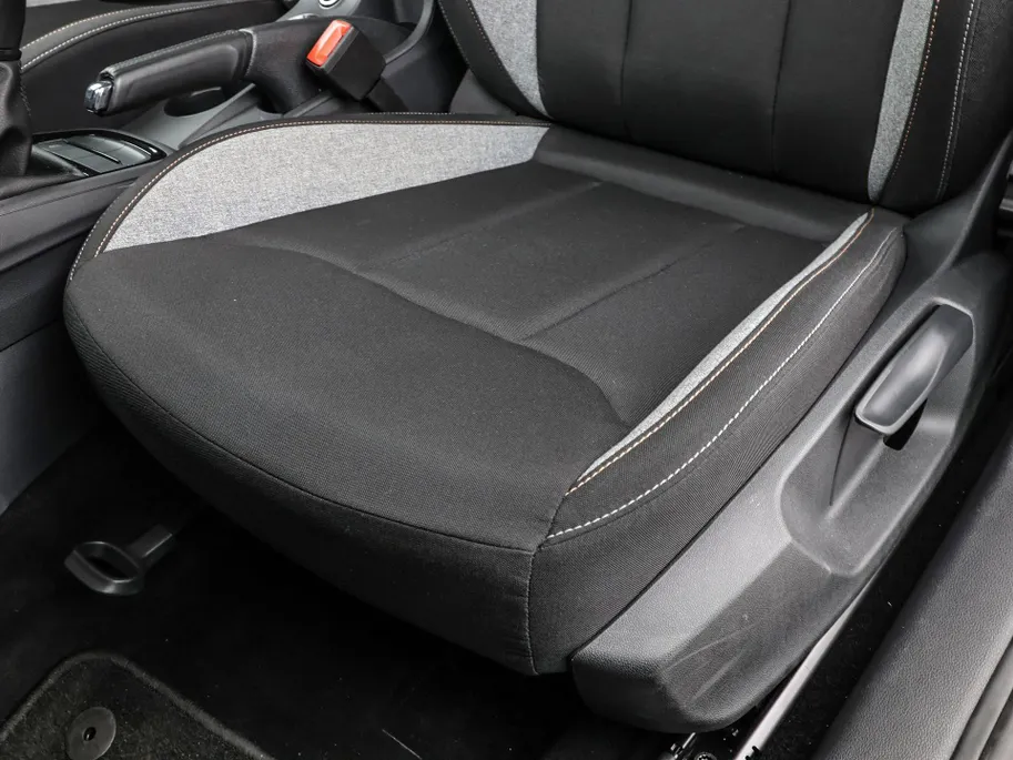 Škoda Kamiq 1.0 TSI 115pk Selection · Apple/Android Car Play · P-Sensoren · Cruise Control · DAB · 16'' Inch · Garantie t/m 18-06-2028 of 100.000km