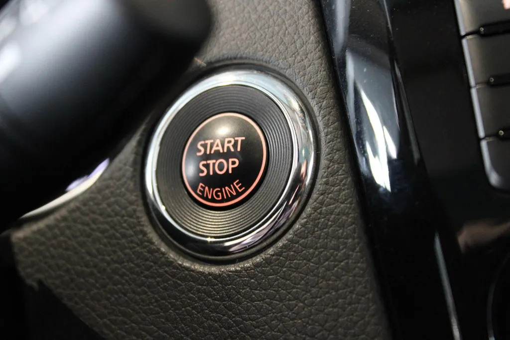 Nissan QASHQAI 1.3 DIG-T Design Edition | Trekhaak | Navigatie | 360grd camera | Zeer nette auto | pdc voor en achter | Climate controle | Cruise controle | Dealer onderhouden | I-key |