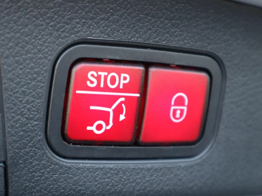 Mercedes-Benz GLA 250 e AMG Line l Keyless l Achteruitrij camera l Stoelverwarming l Memory
