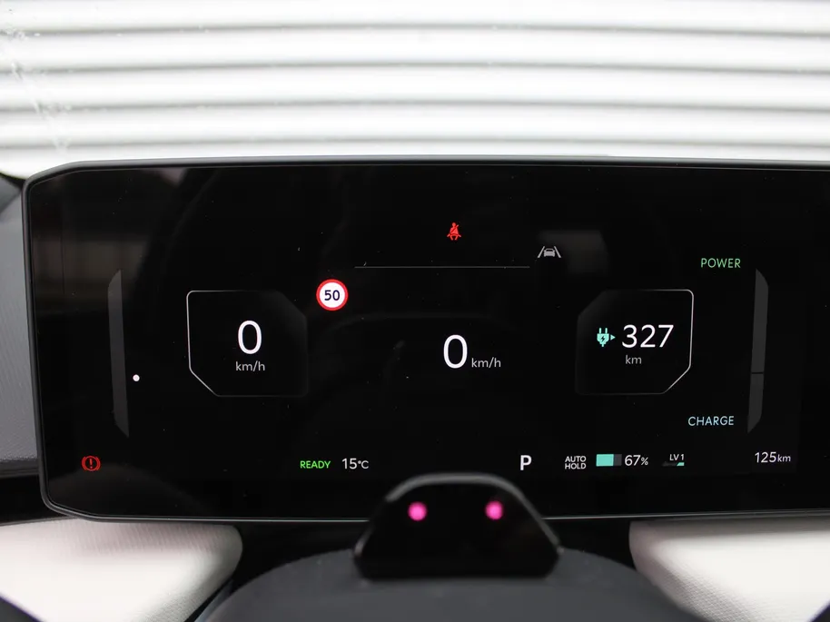 Kia EV4 GT-PlusLine 81.4 kWh | Schuifdak | Stuur-/stoelverwarming + ventilatie | Camera rondom | Elek. stoelverstelling | Leer | HUD | LED | 19' LM |