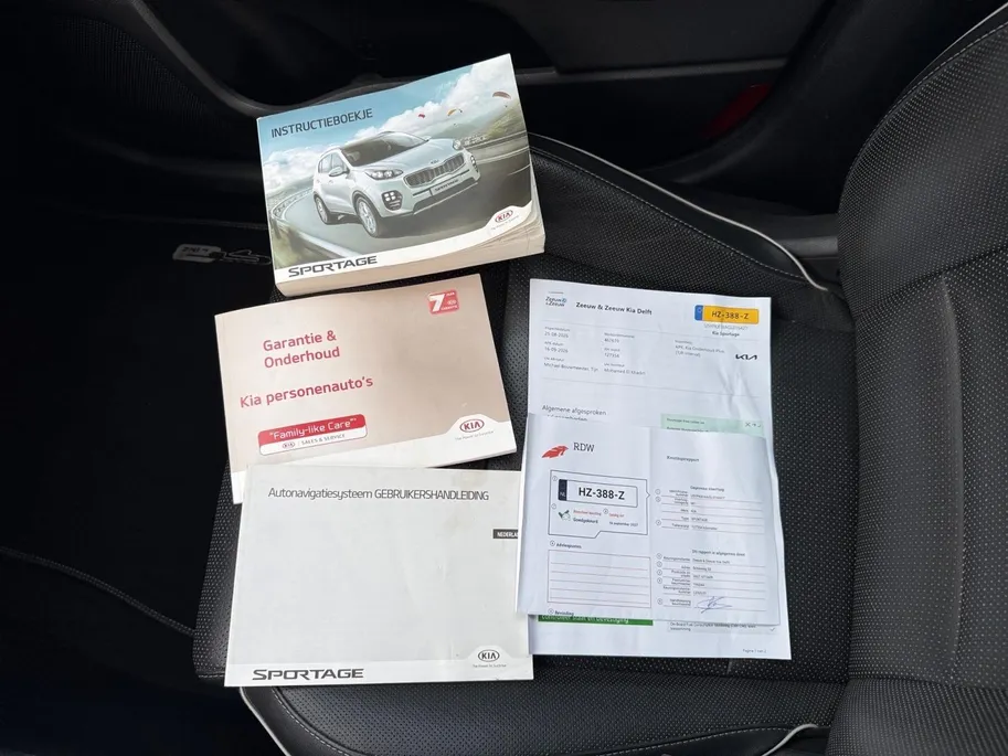 Kia Sportage 1.6 T-GDI GT-Line First Edition | NAVIGATIE | CLIMATE & CRUISE CONTROLE | LEDER | TREKHAAK | ALL SEASON BANDEN |