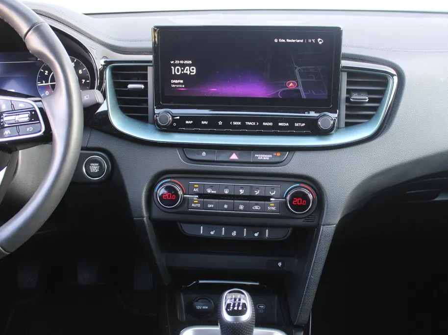 Kia Ceed Sportswagon 1.0 T-GDi Design Edition | Stuur-/stoelverwarming | Cruise | Camera | 16' LM | Dodehoekdetectie | JBL audio | LED | Elektr. achterklep |