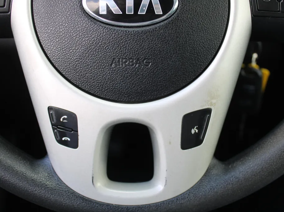 Kia Venga 1.4 CVVT 20th Anniversary | Trekhaak | Airco | Navi | Camera | Cruise | 15" LM | All seasons |
