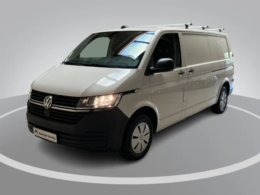 Volkswagen Bedrijfswagens Transporter 2.0TDi 110pk L2H1 30 · Achteruitrijcamera · Trekhaak · Stoelverwarming · Standkachel · Apple Carplay / Android Auto · Dakdragers ·