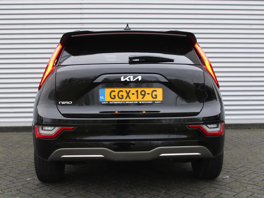 Kia Niro EV DynamicPlusLine 64.8 kWh | 17' LM | Schuif / Kantel dak | Navi | Cruise | Airco | Camera | 17% bijtelling |