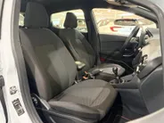 Ford Fiesta 95PK EcoBoost ST-Line | Keyless | Lichtmetalen Velgen | Climate Control | Apple CarPlay/Android Auto | LED Dagrijverlichting | Cruise Control | Armsteun | Elektrische Ramen & Spiegels |