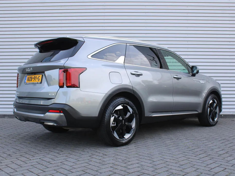 Kia Sorento 1.6 T-GDi Plug-in Hybrid 4WD ExecutiveLine 7p | Stuur-/stoelverwarming + ventilatie | Schuifdak | Leer | 360 Camera | Elek. stoelverst. | HUD | LED | 19' LM |
