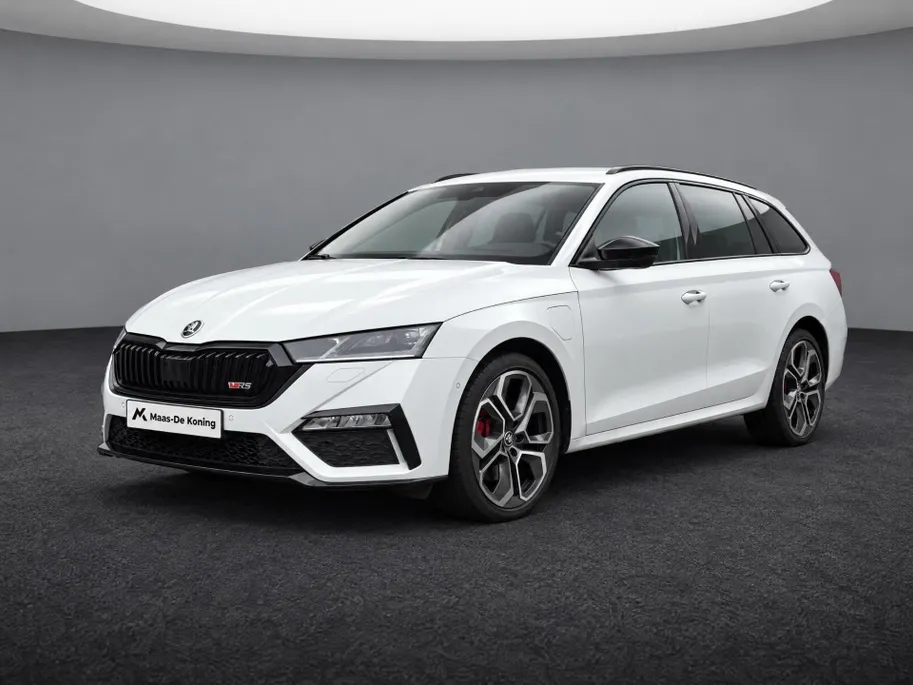 Škoda Octavia Combi 1.4 TSI 245pk DSG RS iV PHEV Business · Camera · Apple/Android Car Play · Head-Up · Dodehoek Detectie · 19'' Inch ·